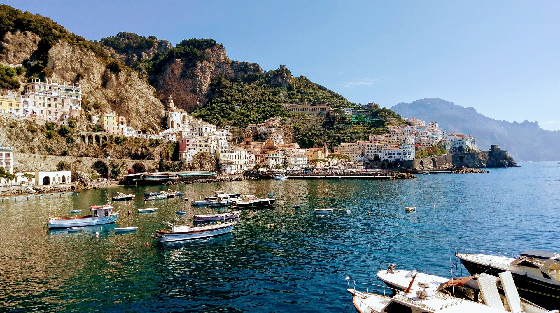 Die Stadt Amalfi an der gleichnamigen Amalfi-Küste